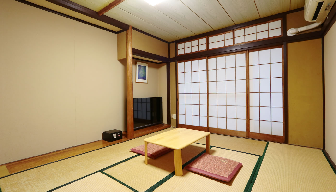和室10-12畳